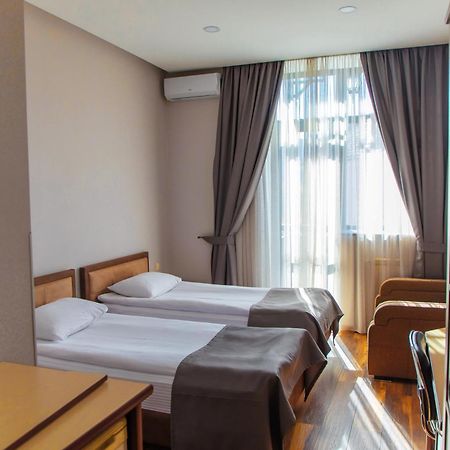 Irmeni Hotel Tbilisi Exteriör bild