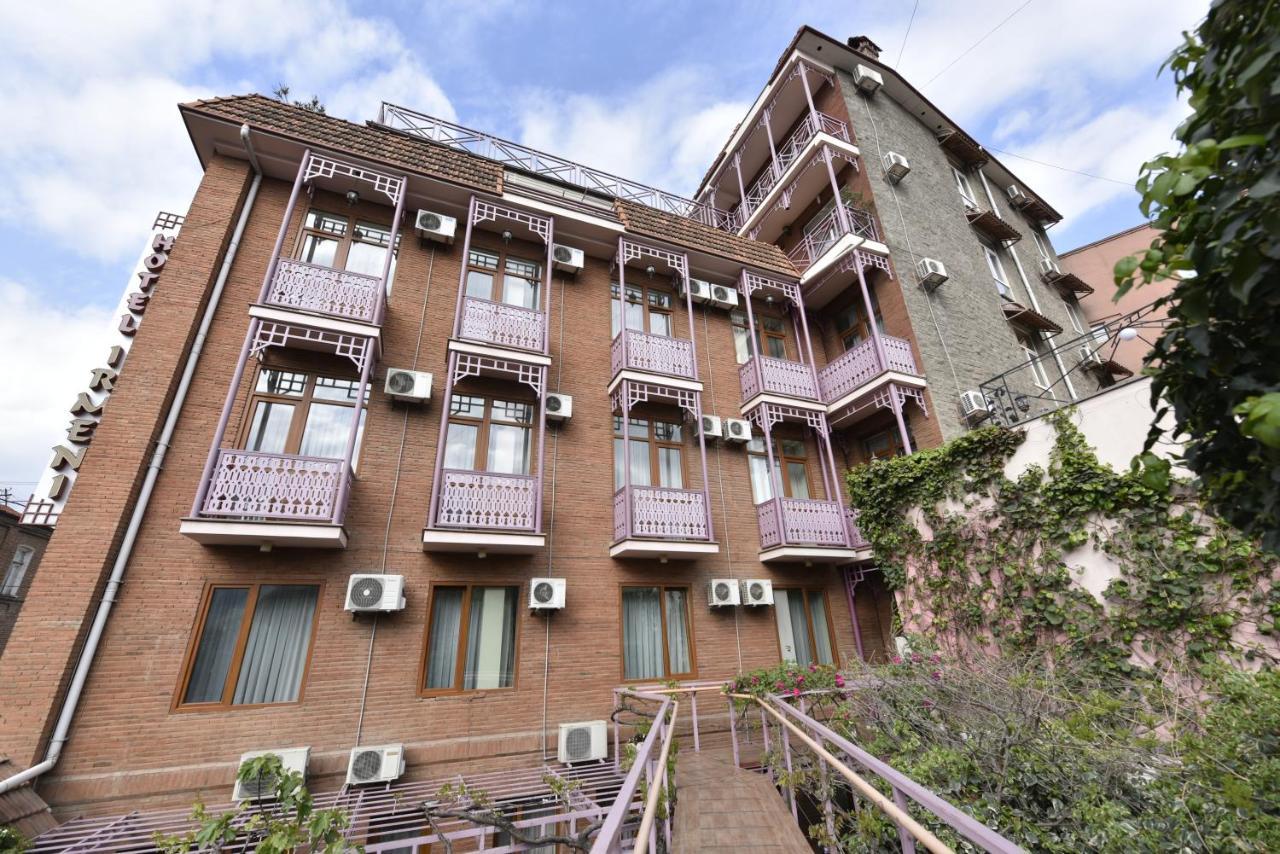 Irmeni Hotel Tbilisi Exteriör bild
