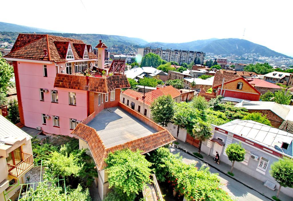 Irmeni Hotel Tbilisi Exteriör bild