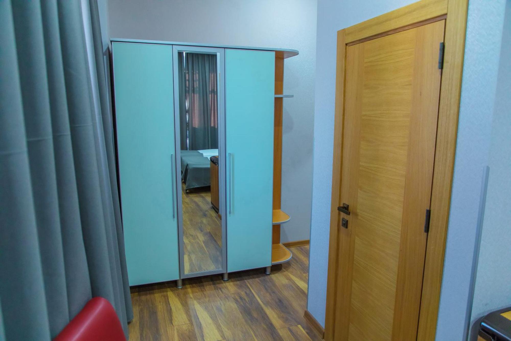 Irmeni Hotel Tbilisi Exteriör bild