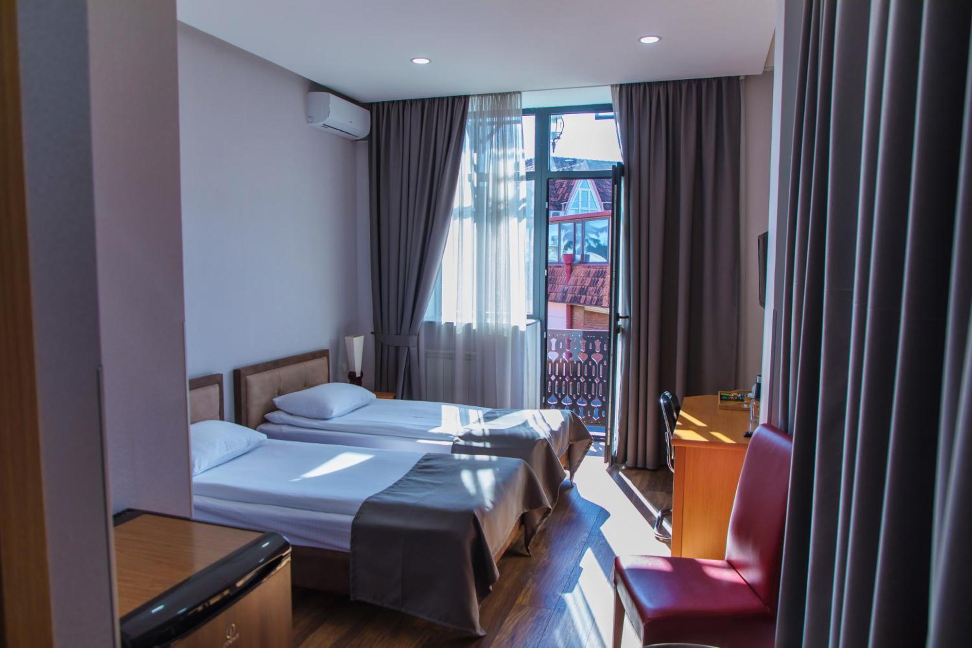 Irmeni Hotel Tbilisi Exteriör bild