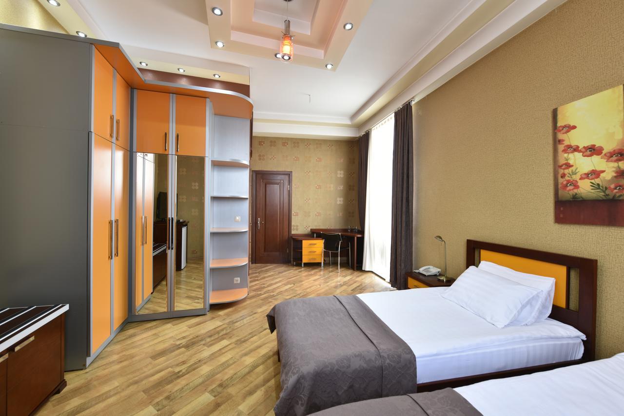 Irmeni Hotel Tbilisi Exteriör bild