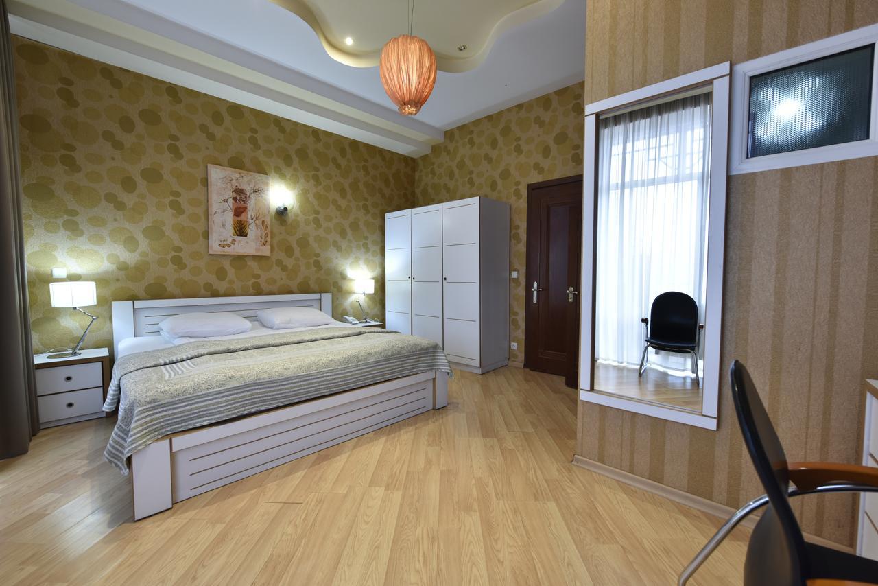 Irmeni Hotel Tbilisi Exteriör bild