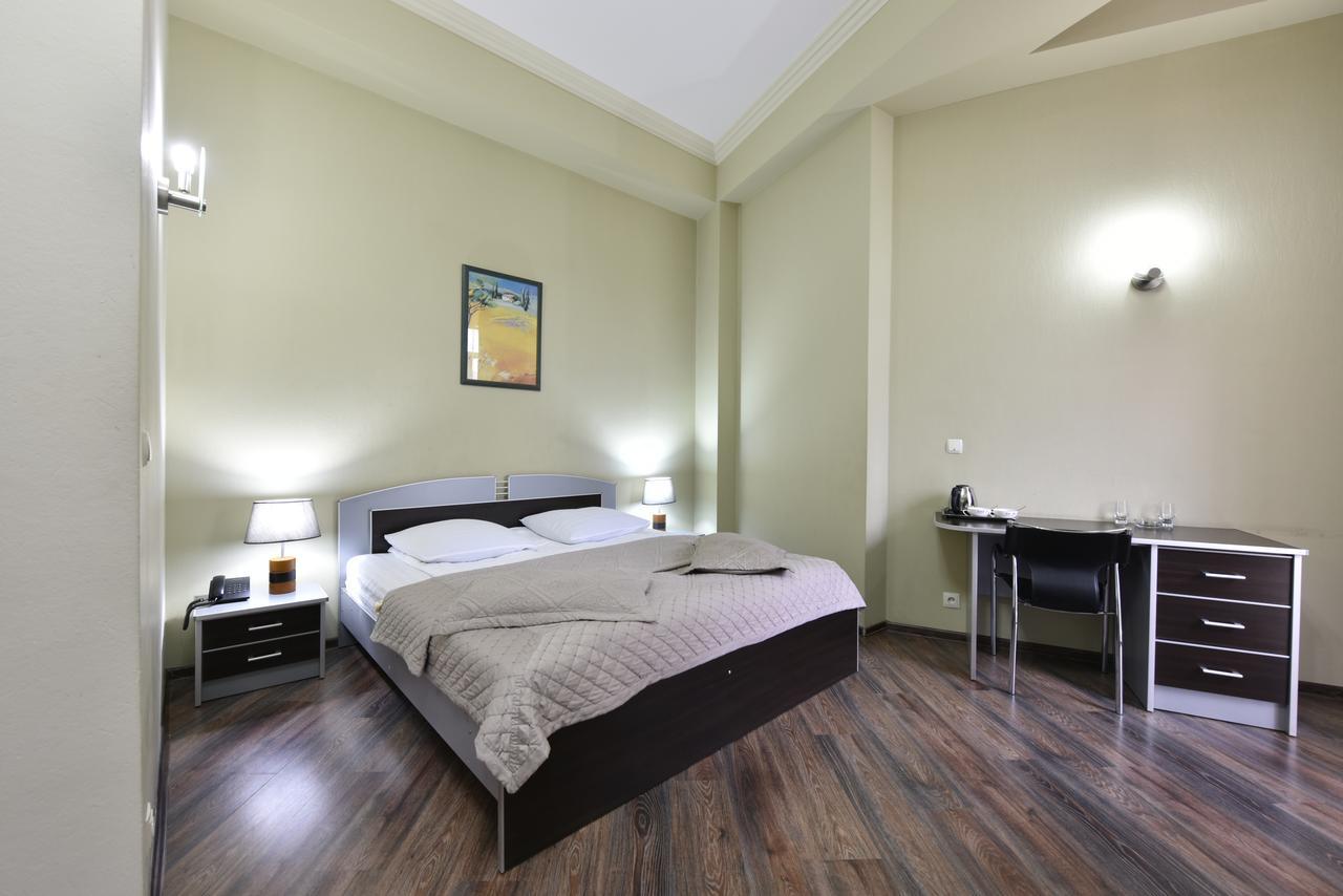 Irmeni Hotel Tbilisi Exteriör bild