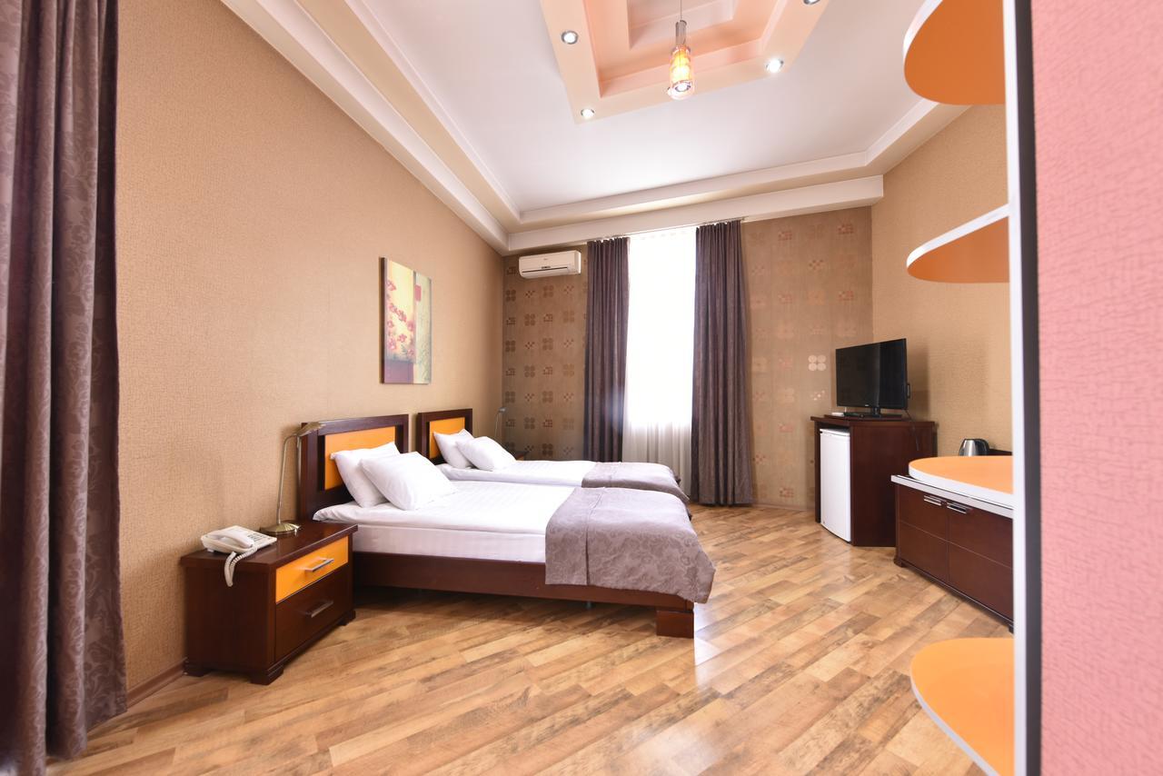 Irmeni Hotel Tbilisi Exteriör bild
