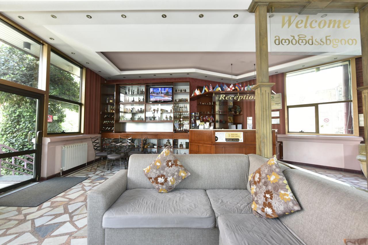 Irmeni Hotel Tbilisi Exteriör bild