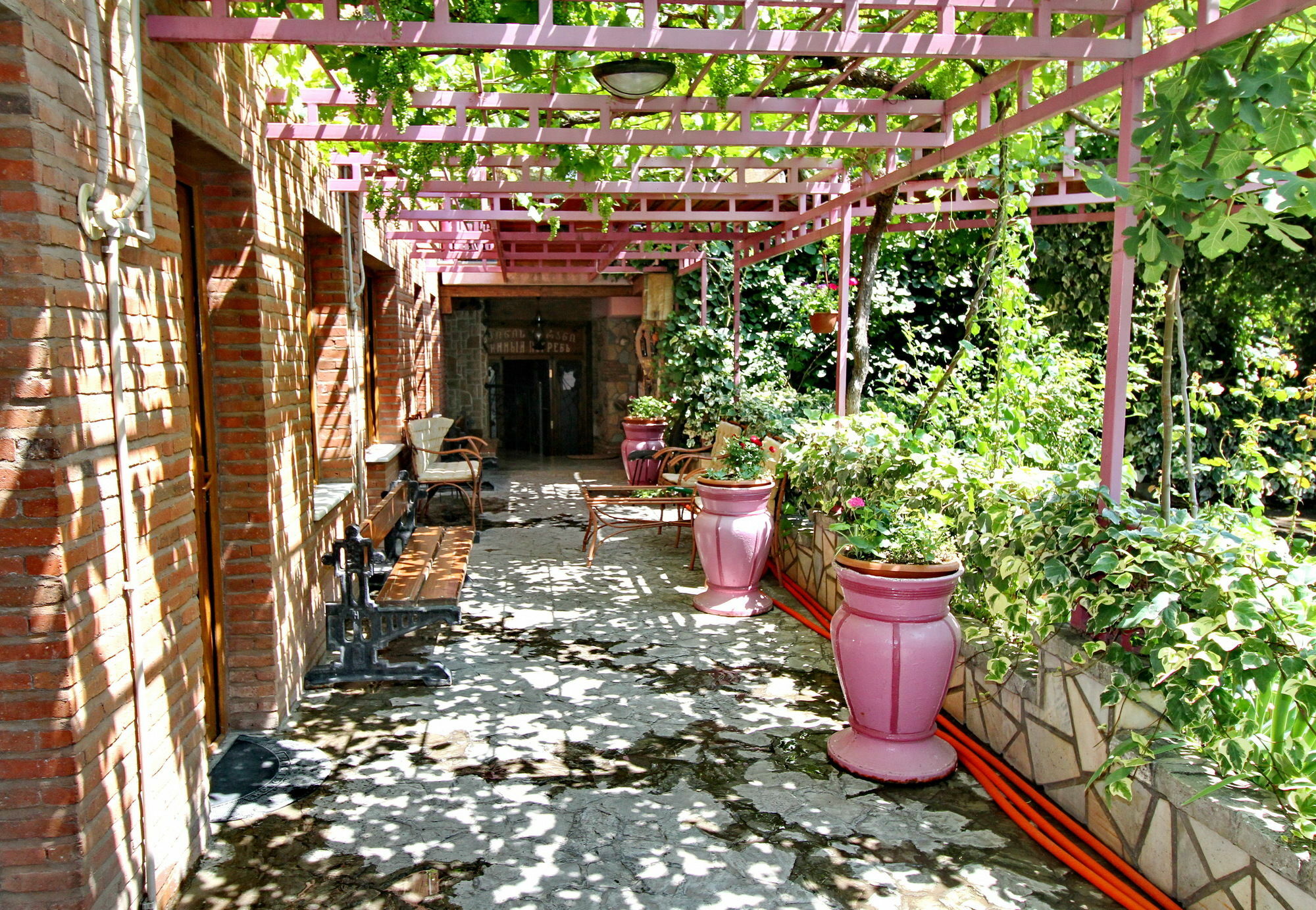 Irmeni Hotel Tbilisi Exteriör bild