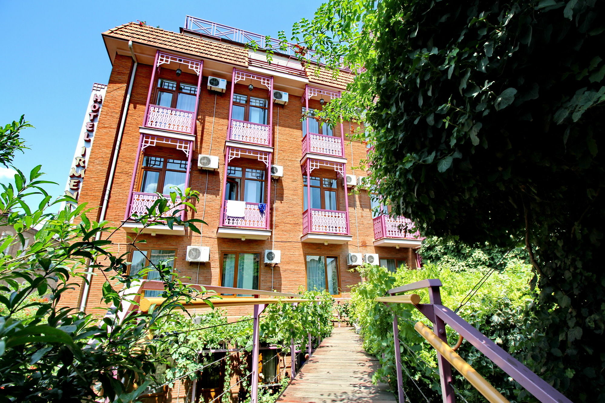 Irmeni Hotel Tbilisi Exteriör bild
